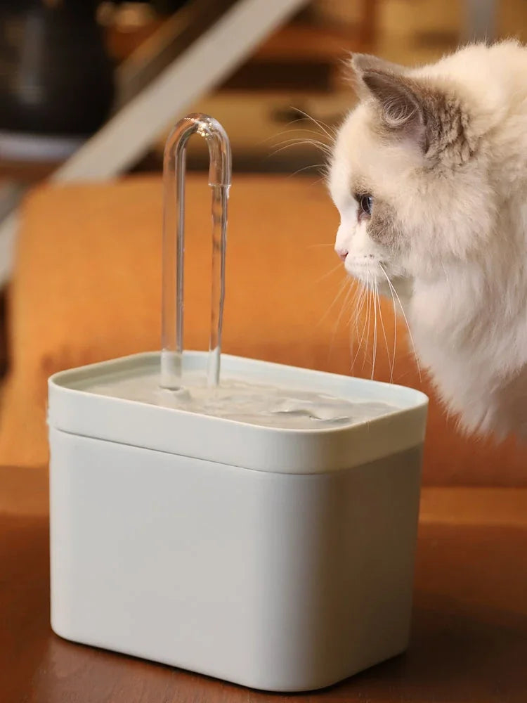 "Ultra-Quiet Automatic Pet Water Fountain | 1.5L Filtered Dispenser for Cats & Dogs"